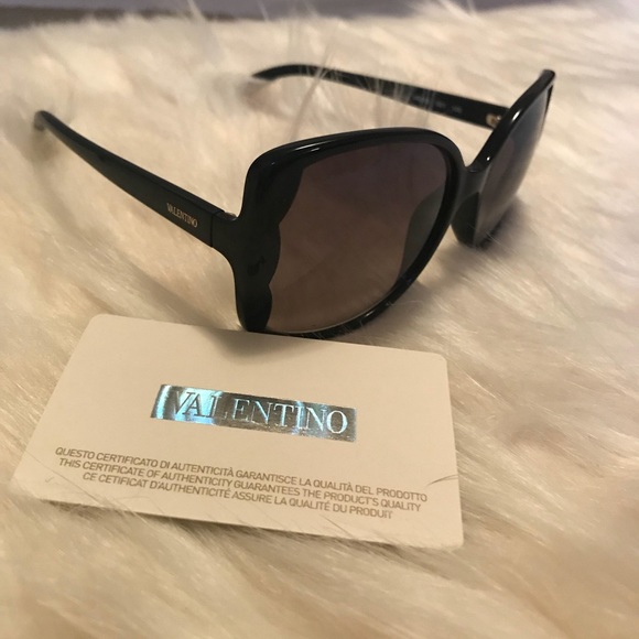 Valentino scalloped square frame sunglasses - Picture 3 of 5